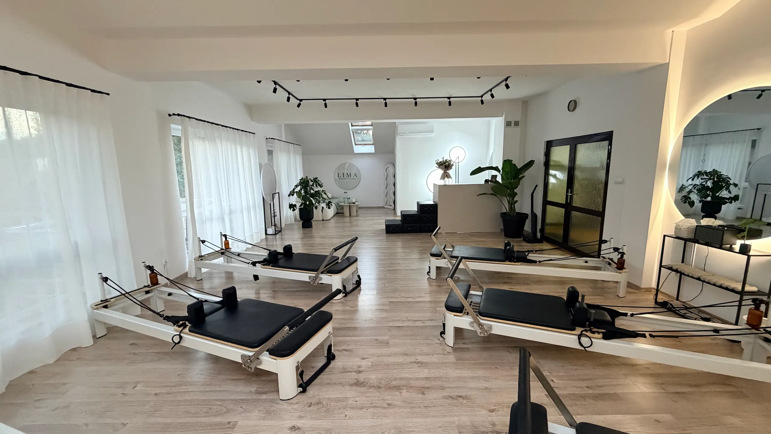 wnętrze sali do w lima pilates studio
